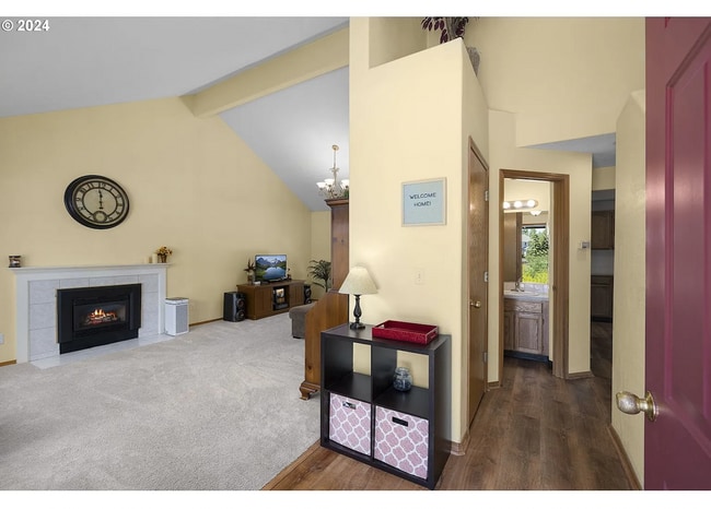 Building Photo - Stunning 4 Bedroom Home in Bethany!