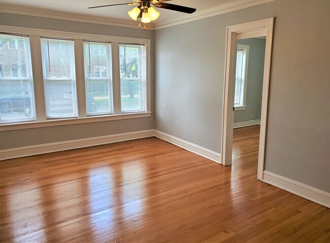 Foto del edificio - 2534 N Kilbourn Ave