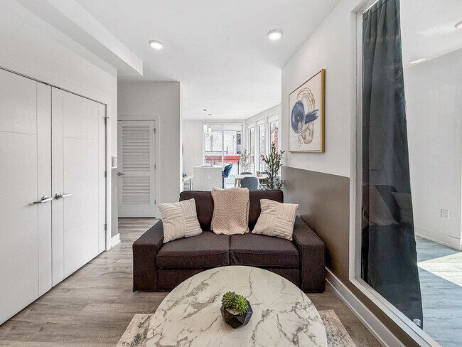 Foto del edificio - 1214 N American St