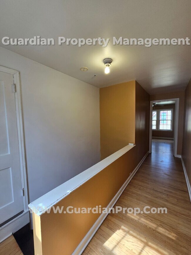 Foto del edificio - Available Now! NE Minneapolis Single Famil...