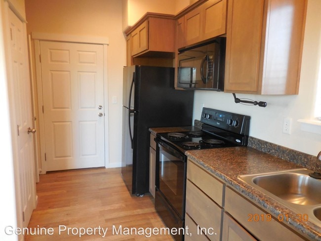 Building Photo - 2 br, 2.5 bath House - 3266 Library Ave