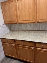 Building Photo - 533-535 W 5th St