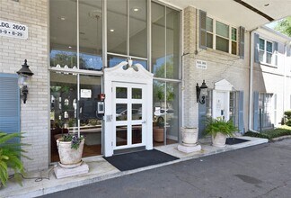 Building Photo - 2600 Bellefontaine
