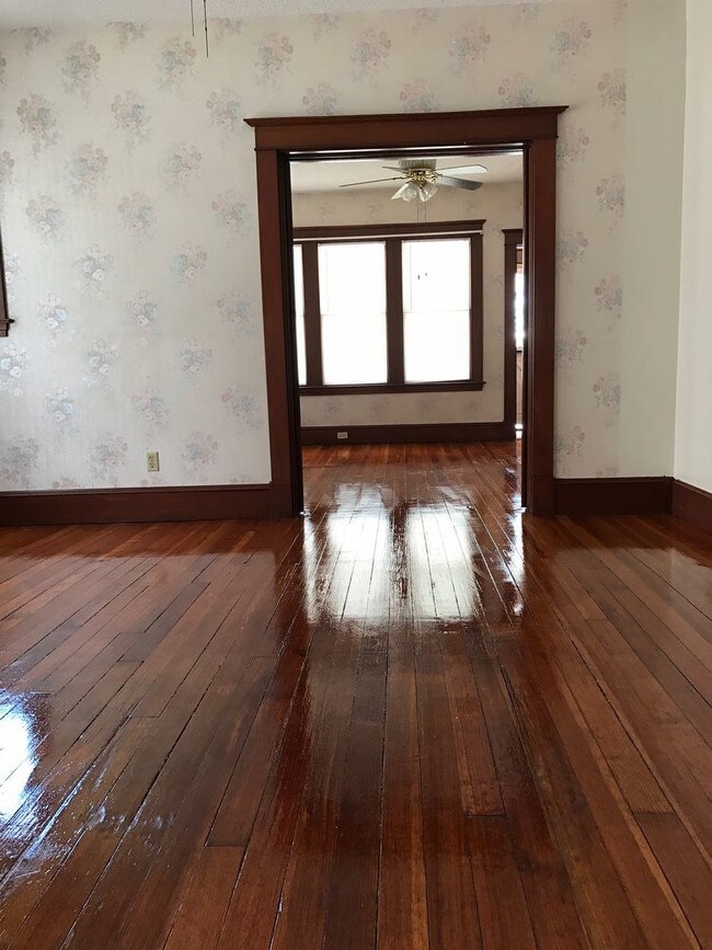 Foto del edificio - 15 Tomlinson Ave