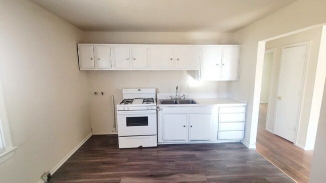 Foto del edificio - 1210 Carlisle Ave