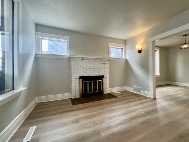 Building Photo - 531 Luci Ct