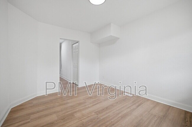 Foto del edificio - 307 N 4th St