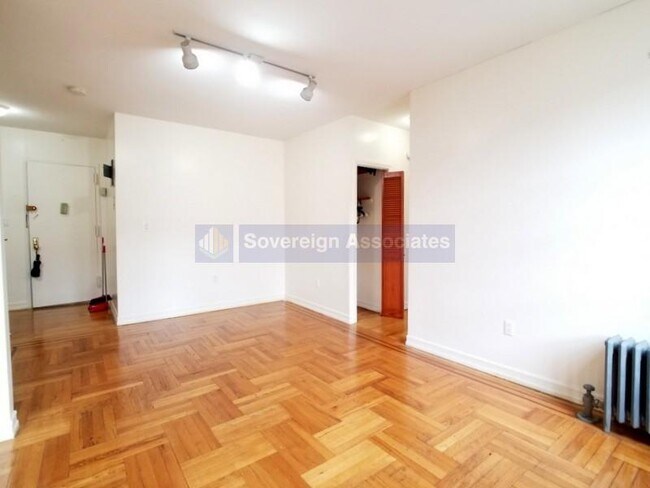 Foto del edificio - 707 West 171st Street
