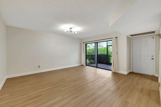 Foto del edificio - 1200 SE Parkview Pl