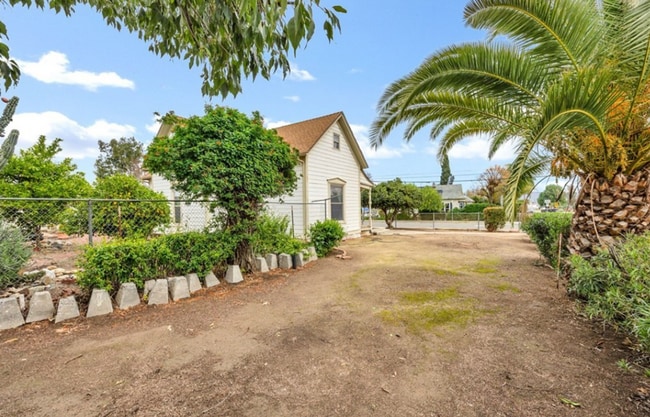 Building Photo - STORYBOOK CHARM IN THE HEART OF DOWNTOWN PERRIS!