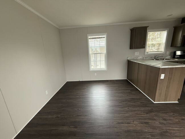 Building Photo - 7 First St. Unit 7