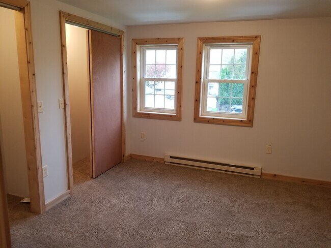 2nd bedroom - 412 Elizabeth St