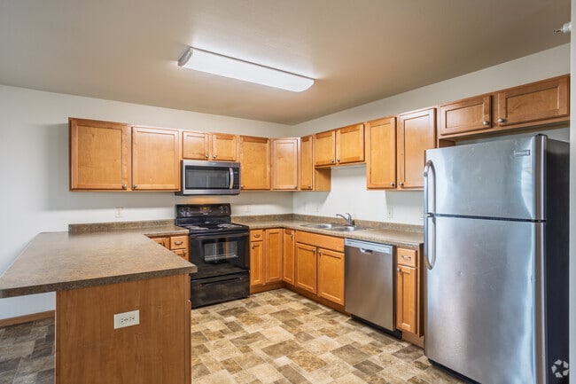 3BR, 2BA - 1,365SF - Kitchen - The Pines on 37th