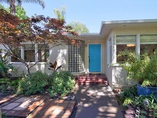 Building Photo - 2696 Land Park Dr