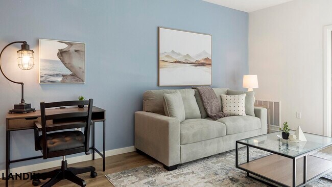 Building Photo - 185 Polaris Pointe