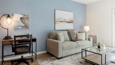 Building Photo - 185 Polaris Pointe