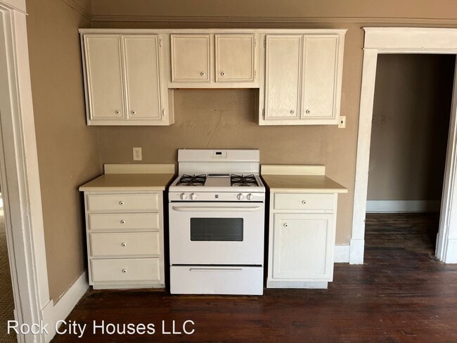 Building Photo - 1 br, 1 bath House - 1822.5 Maple Street