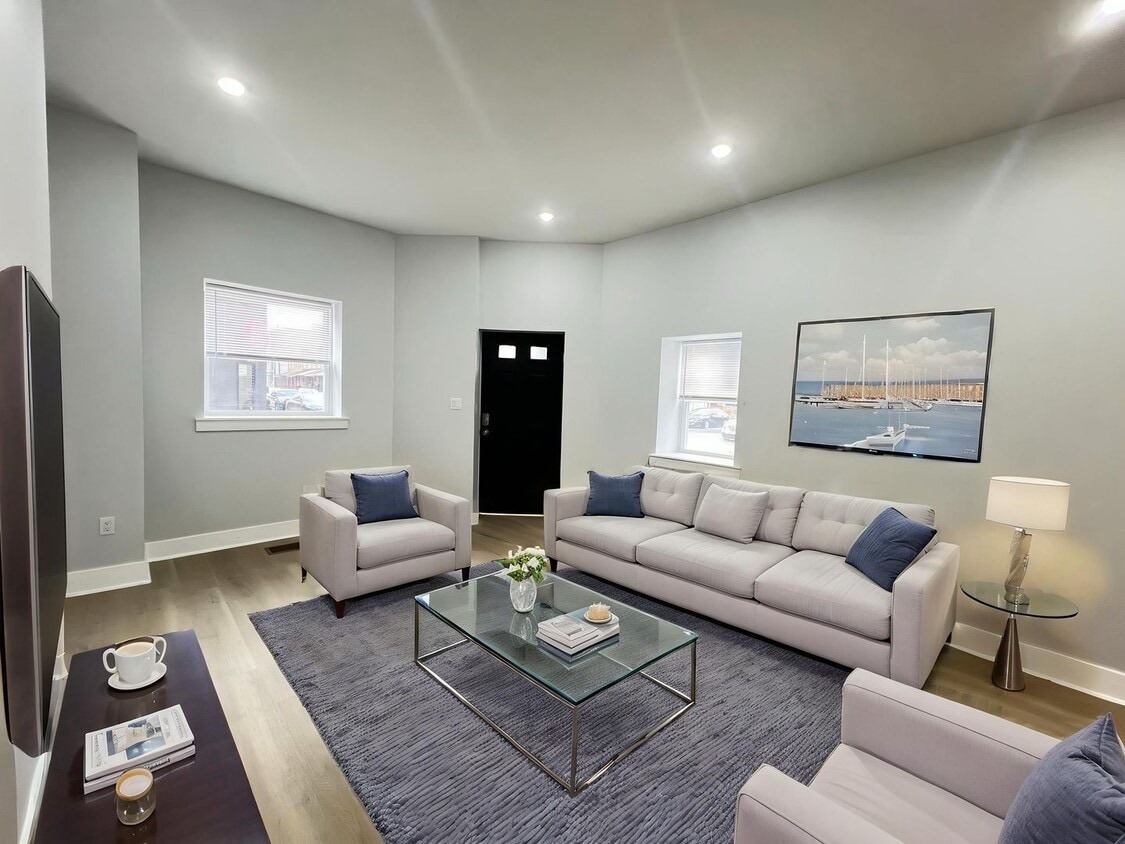 Renovated 4bd/2 bath House with Rear yard!! SECTION 8 ONLY!! - Renovated 4bd/2 bath House with Rear yard!! SECTION 8 ONLY!!