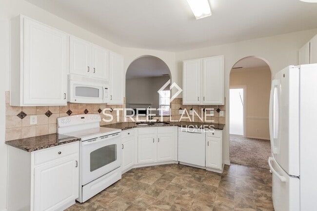 Building Photo - Charming 4 Bedroom in Indian Trail!