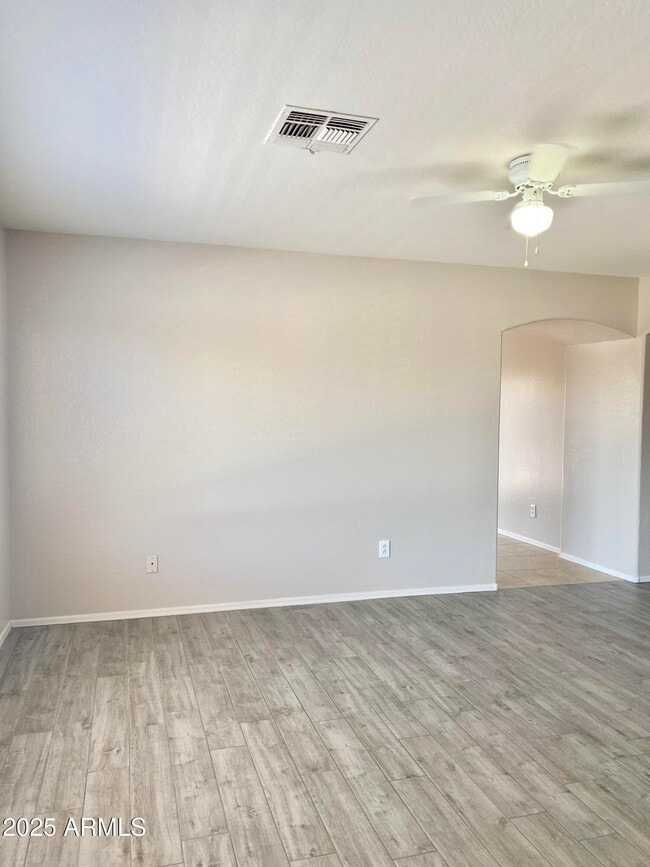 Building Photo - 11911 W Dahlia Dr