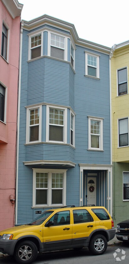 Building Photo - 1347 Kearny St