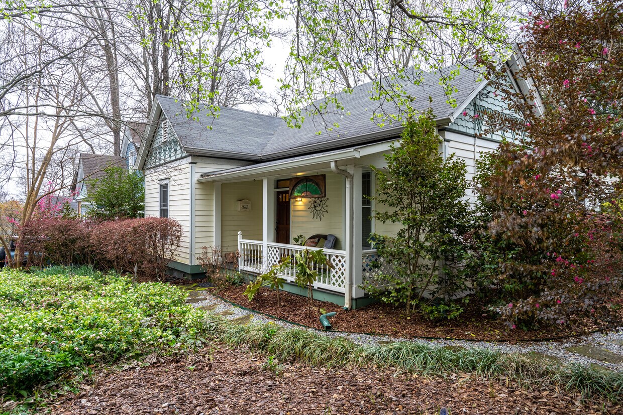 137 Hale St NE, Atlanta, GA 30307 House for Rent in Atlanta, GA