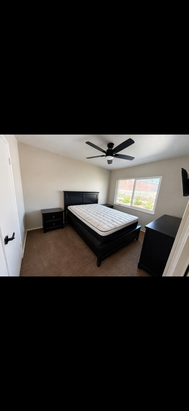 Foto del edificio - 6688 Montclair Dr