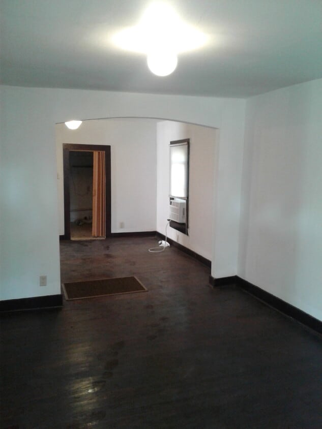 Primary Photo - 2853 W Olive St
