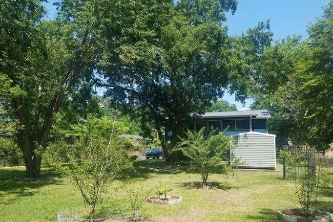 Foto del edificio - 603 Maxwell St