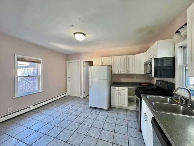 Foto del edificio - 18 Garland Ave