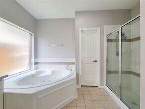 Building Photo - 9410 Barretts Glen Ct