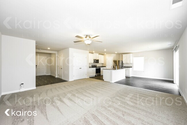 Building Photo - 1606 Hidden Garden Lane