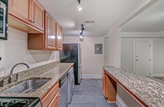 Foto del edificio - 3500 13th St NW