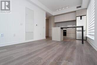 Building Photo - 395 Square One Dr