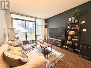 Building Photo - 10 Navy Wharf Ct