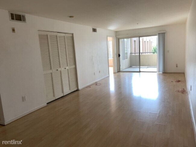 Building Photo - 2 br, 2 bath Condo - 216 Morning Star Dr
