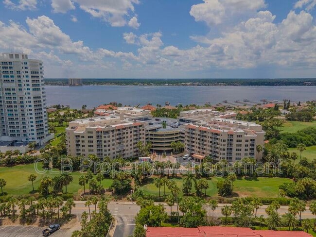 Photo - 3 Oceans W Blvd Apartment