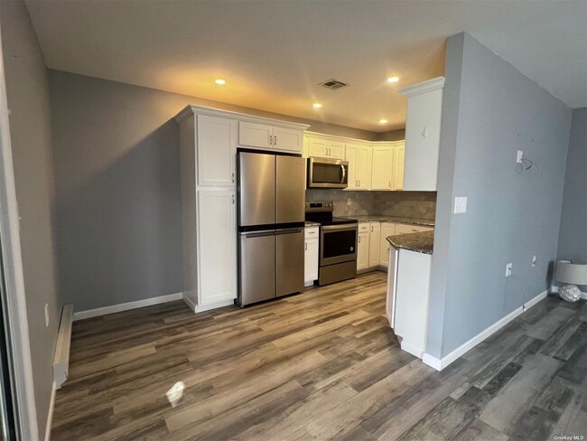 Foto del edificio - 421 Weymouth Ct