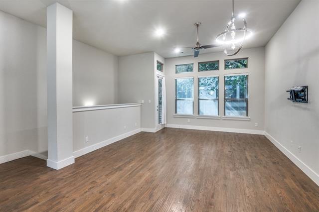 Foto del edificio - 3170 Carmel St