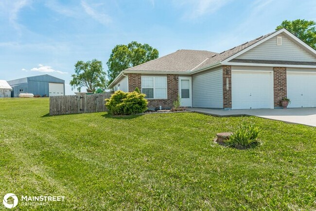 Building Photo - 1402 Eagle Dr, Pleasant Hill, MO 64080