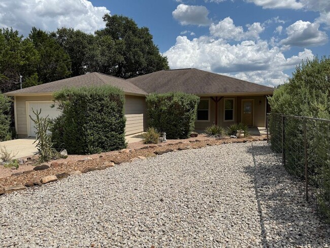 Building Photo - PRICE DROP !! /// NEW ON MARKET