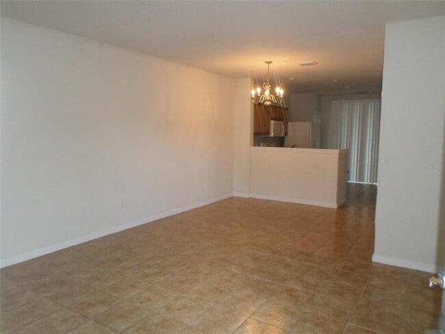 Building Photo - 4461 SW 49th Ave