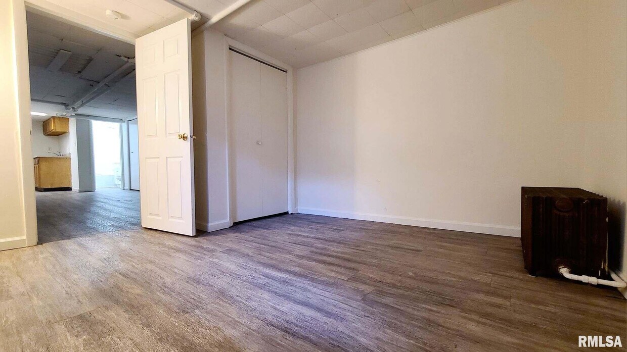 Foto principal - 529 S Park Ave