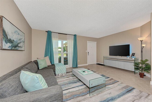 Foto del edificio - 818 Plum Tree Ln