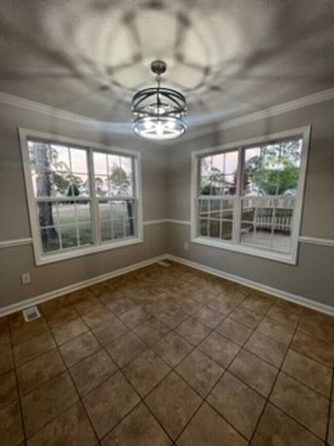 Foto del edificio - Spacious 4 Bed, 2.5 Bath Home in Cameron