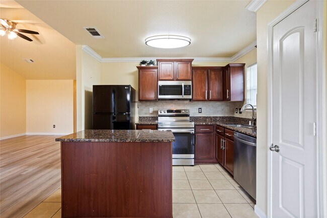 Foto del edificio - 9427 Gold Mountain Dr