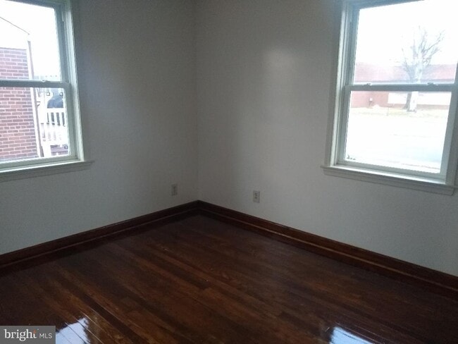 Building Photo - 2210 Bloomsdale Rd