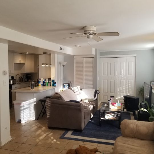 Foto del edificio - 3801 N St Louis Ave