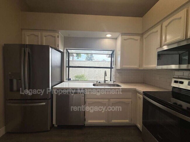 Foto del edificio - 7059 Sprig Dr