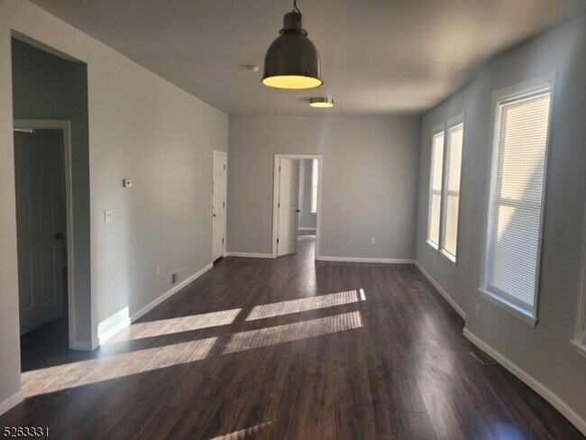Building Photo - 59 Farley Ave